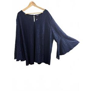Roaman’s 32W Drama Sleeve blouse